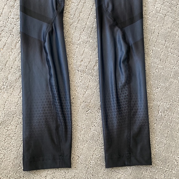 Under Armour compression leggings - Picture 6 of 7